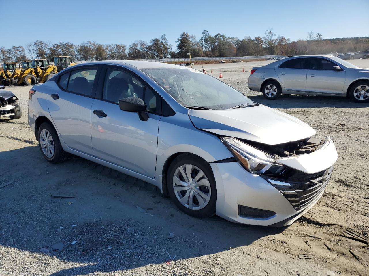 2023 NISSAN VERSA