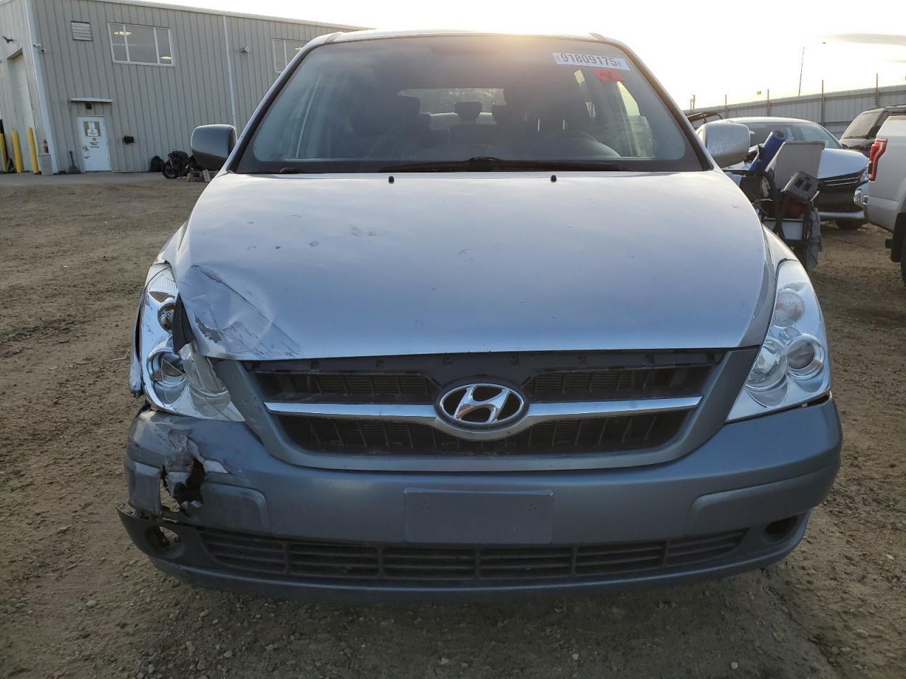 2007 HYUNDAI Entourage
