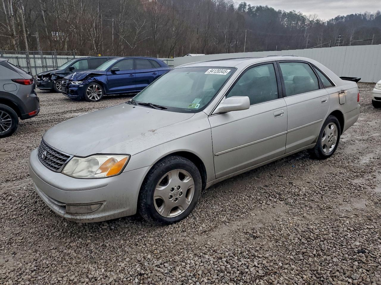 2004 TOYOTA Avalon