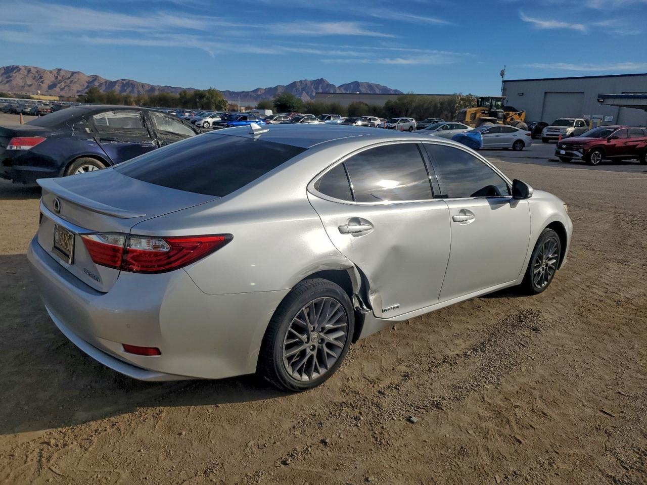 2013 LEXUS ES 300H