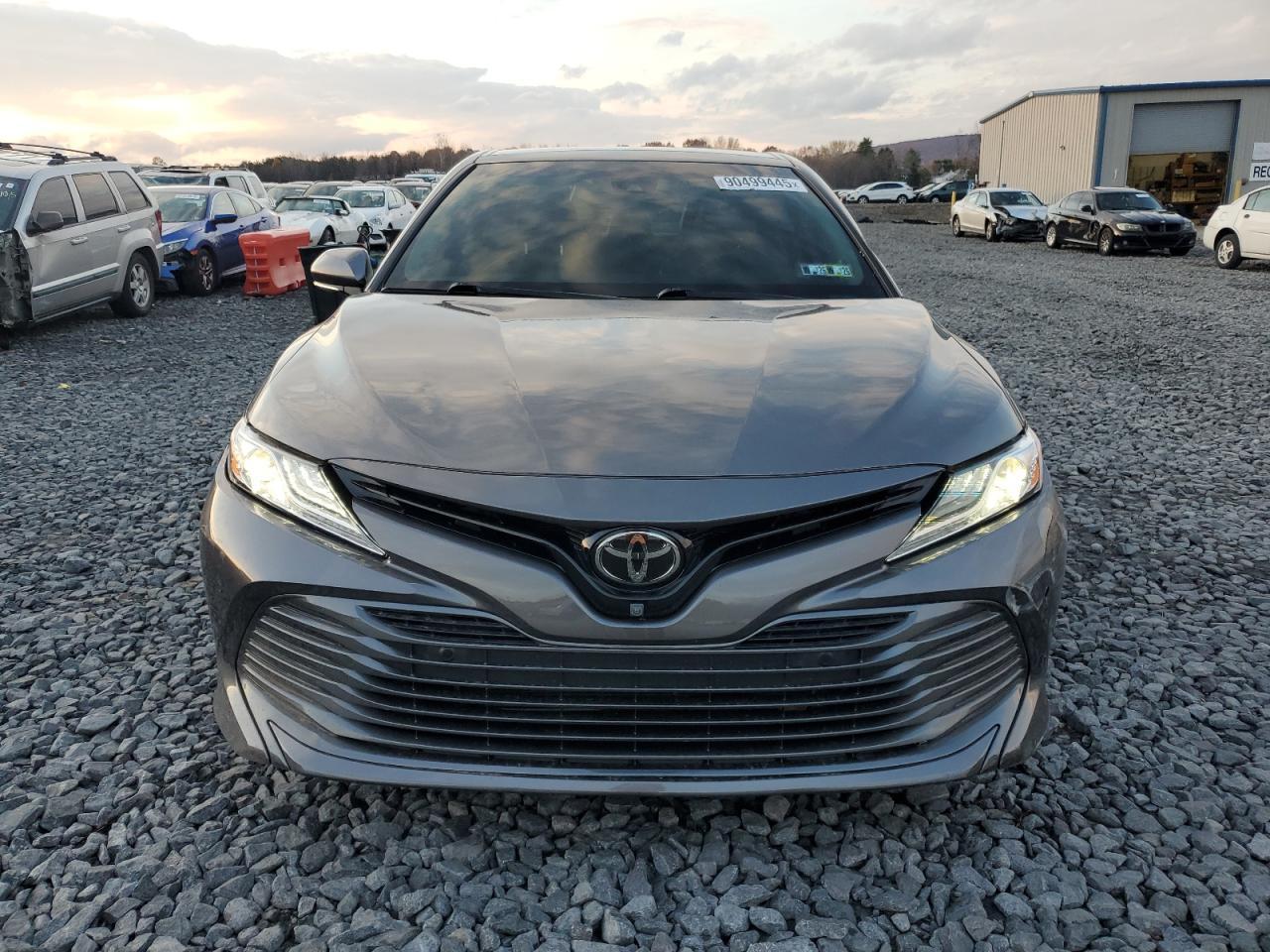 2018 TOYOTA CAMRY