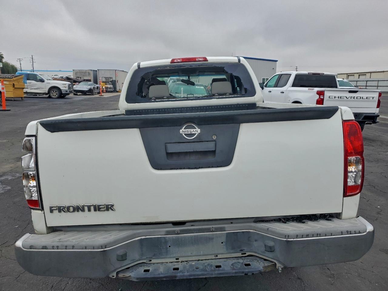 2016 NISSAN Frontier