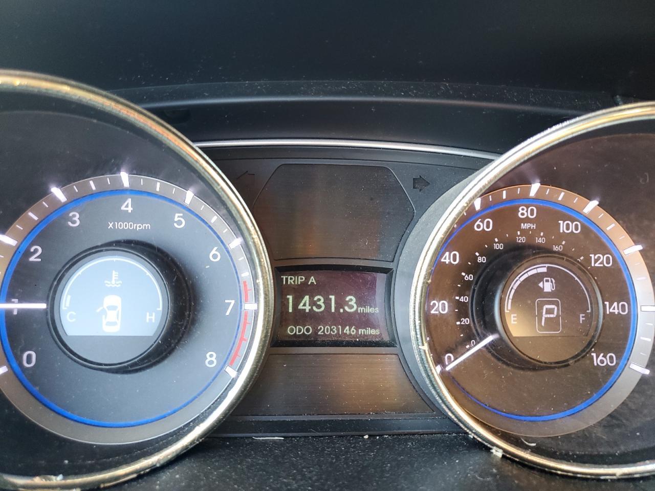 2011 HYUNDAI SONATA