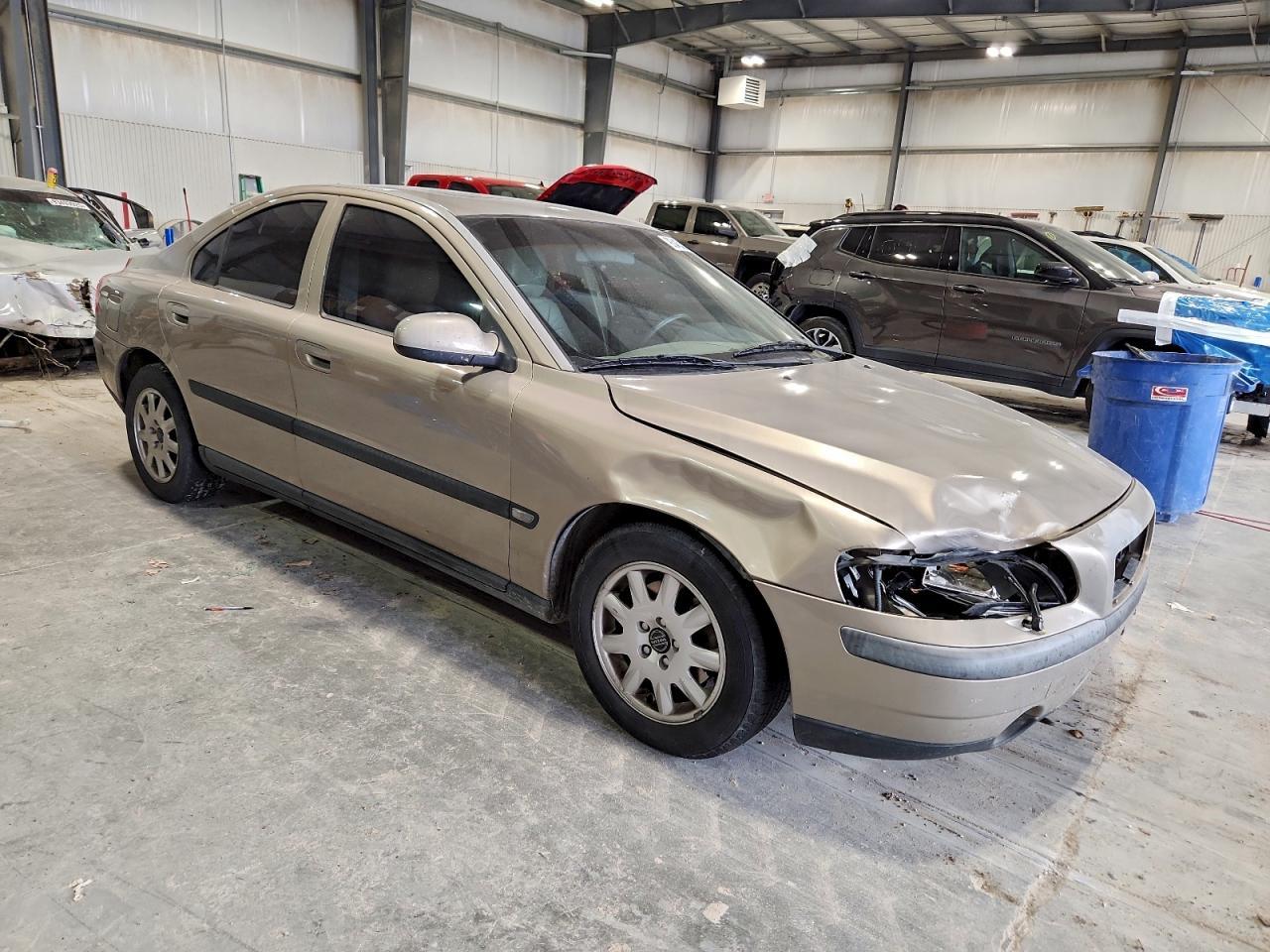 2002 VOLVO S60