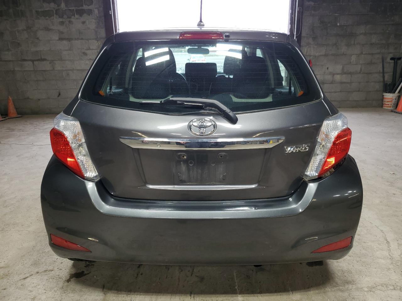 2012 TOYOTA YARIS