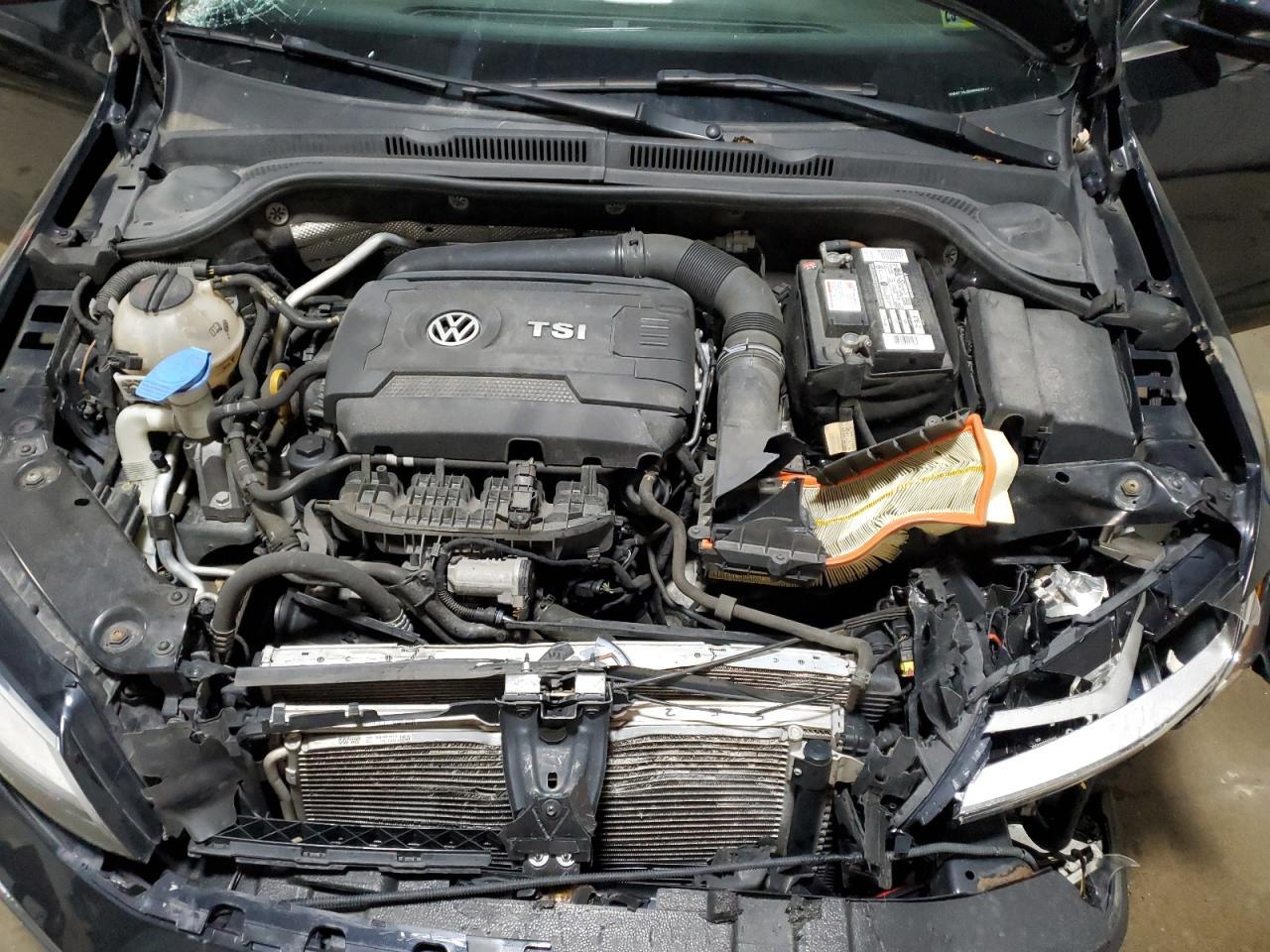 2017 VOLKSWAGEN JETTA
