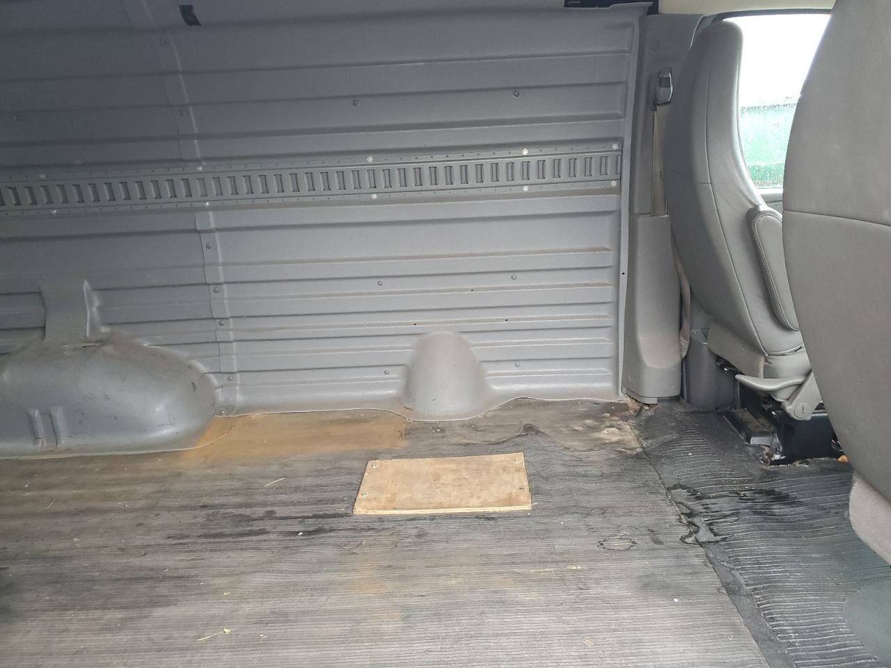 2013 CHEVROLET EXPRESS 2500
