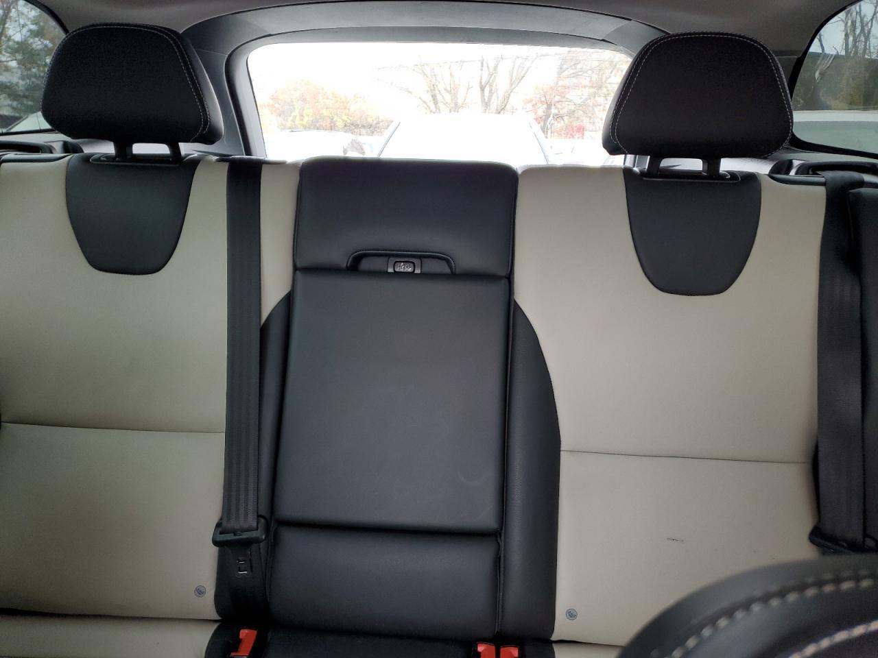 2017 VOLVO XC60