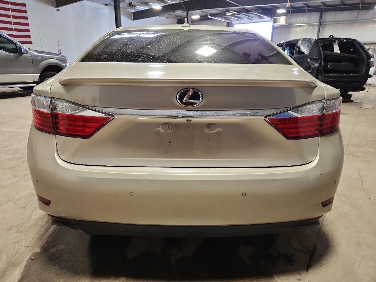 2014 LEXUS ES 300H