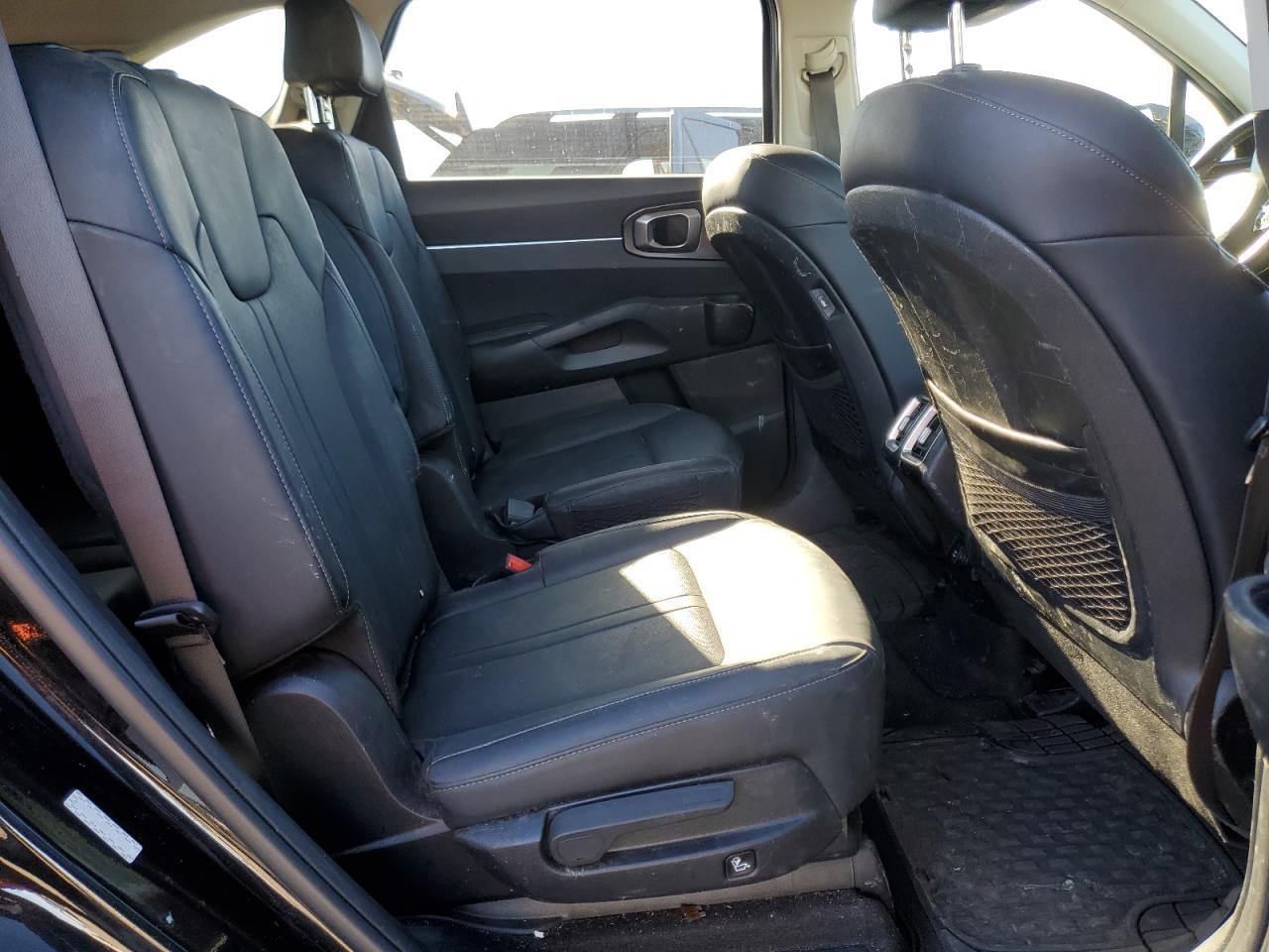 2023 KIA SORENTO