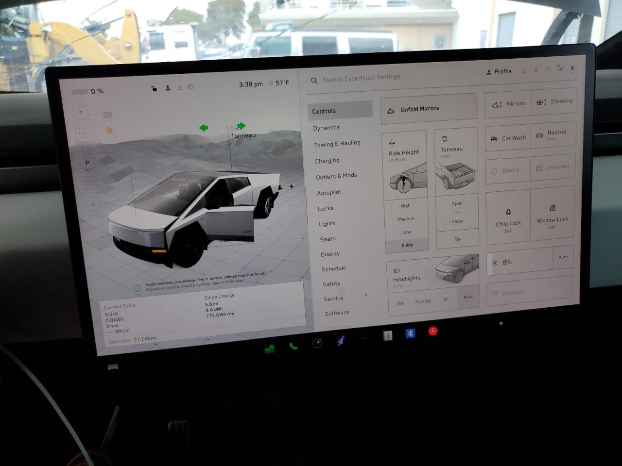 2024 TESLA Cybertruck