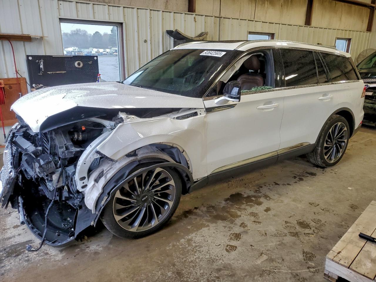 2021 LINCOLN Aviator