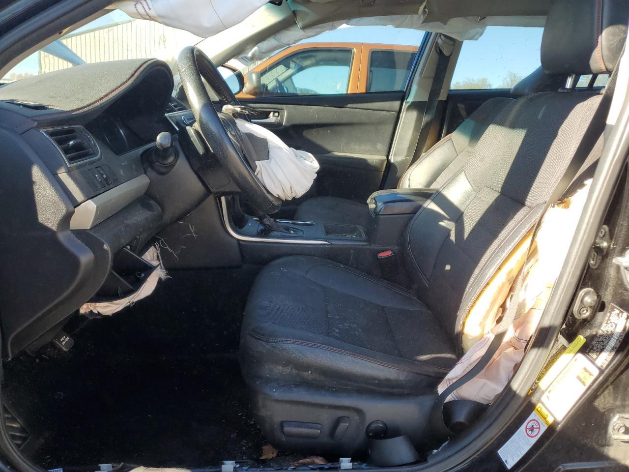 2016 TOYOTA CAMRY