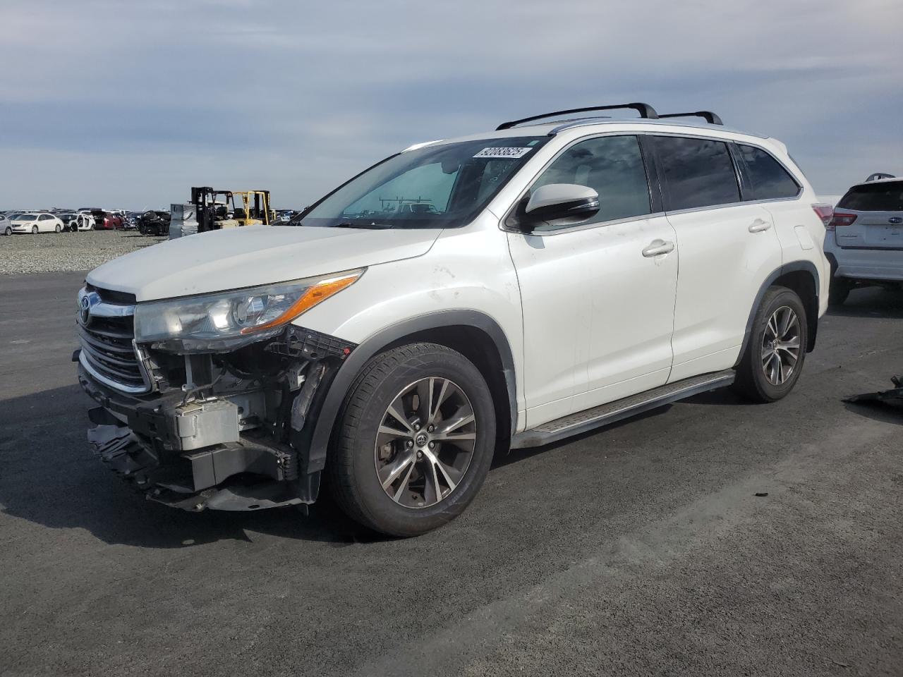 2016 TOYOTA HIGHLANDER