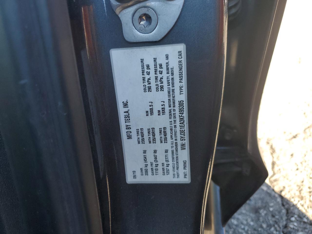 2019 TESLA MODEL 3