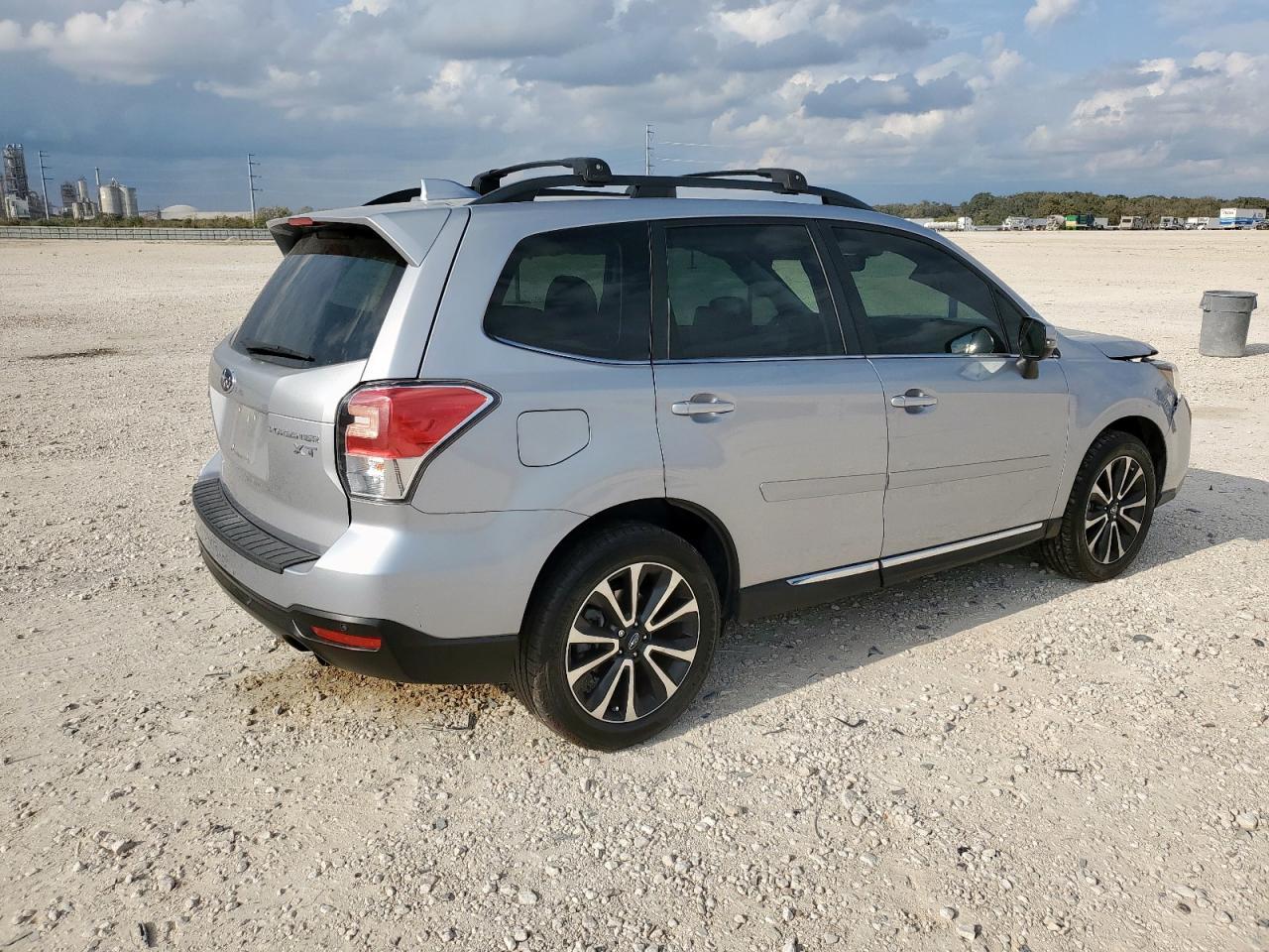 2018 SUBARU FORESTER