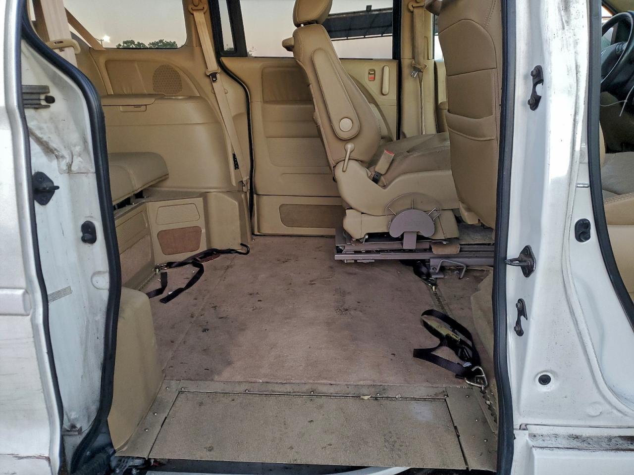 2010 HONDA ODYSSEY