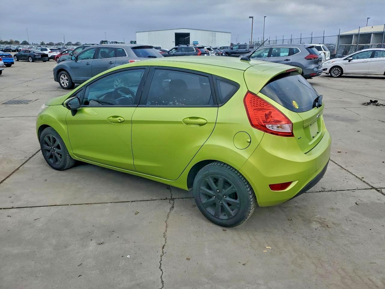 2011 FORD Fiesta