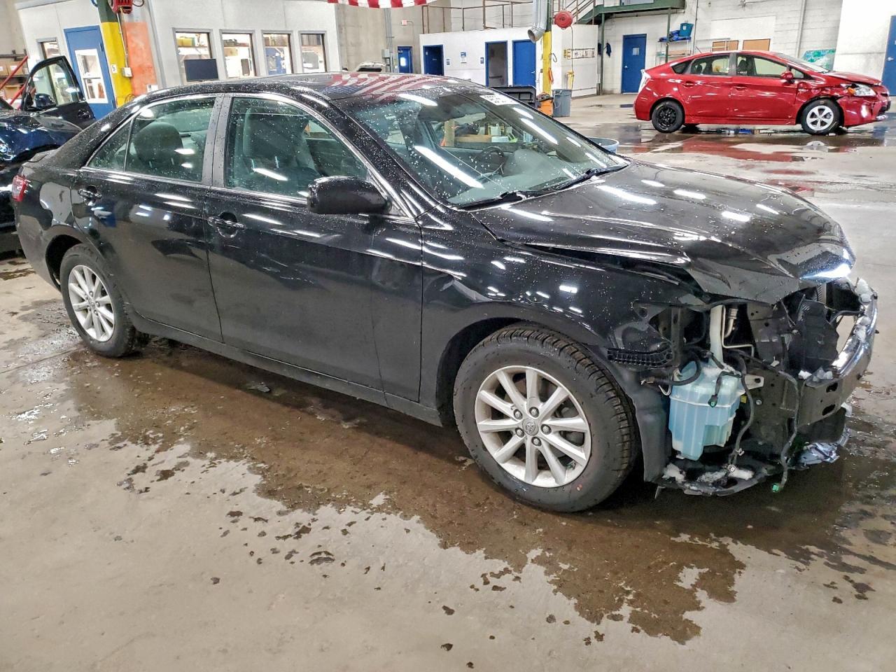 2011 TOYOTA CAMRY