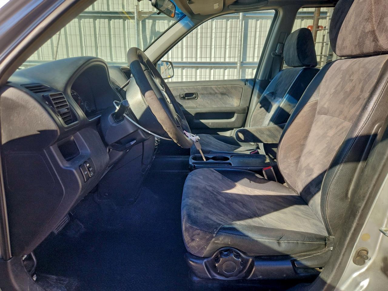 2004 HONDA CR-V