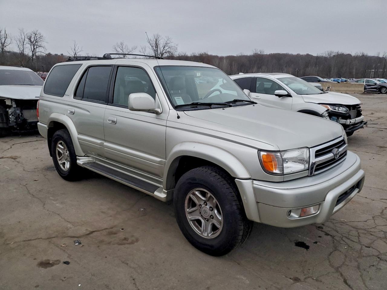 2000 TOYOTA 4Runner