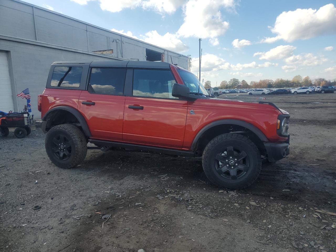 2024 FORD Bronco
