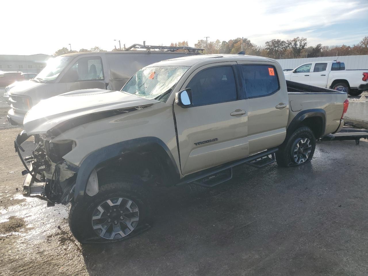 2017 TOYOTA TACOMA