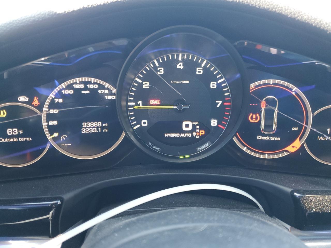 2018 PORSCHE Panamera
