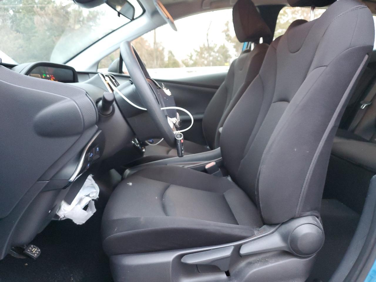 2022 TOYOTA PRIUS