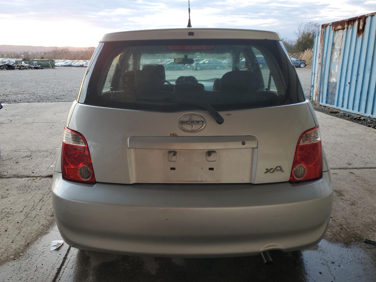 2006 TOYOTA SCION
