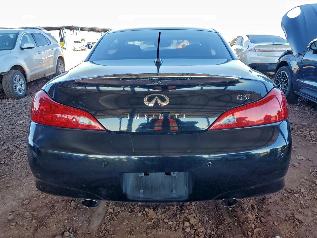 2010 INFINITI G37