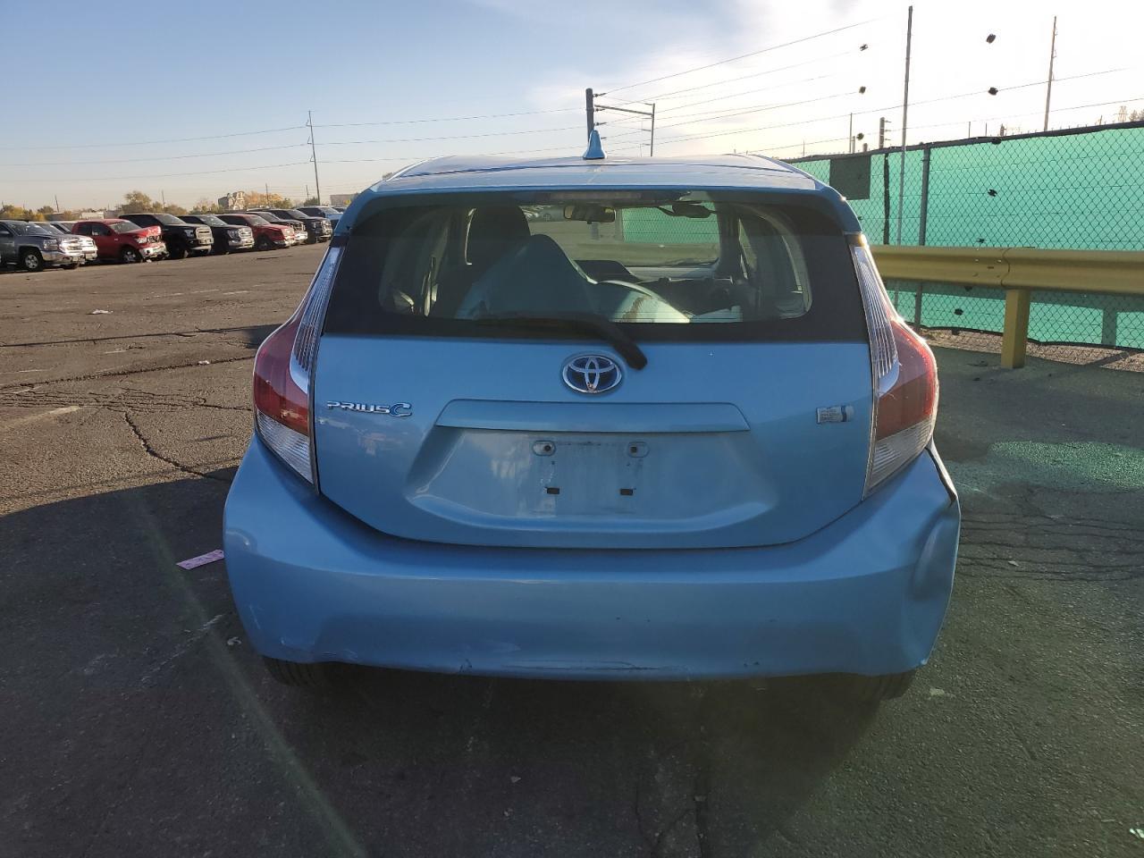 2015 TOYOTA Prius c