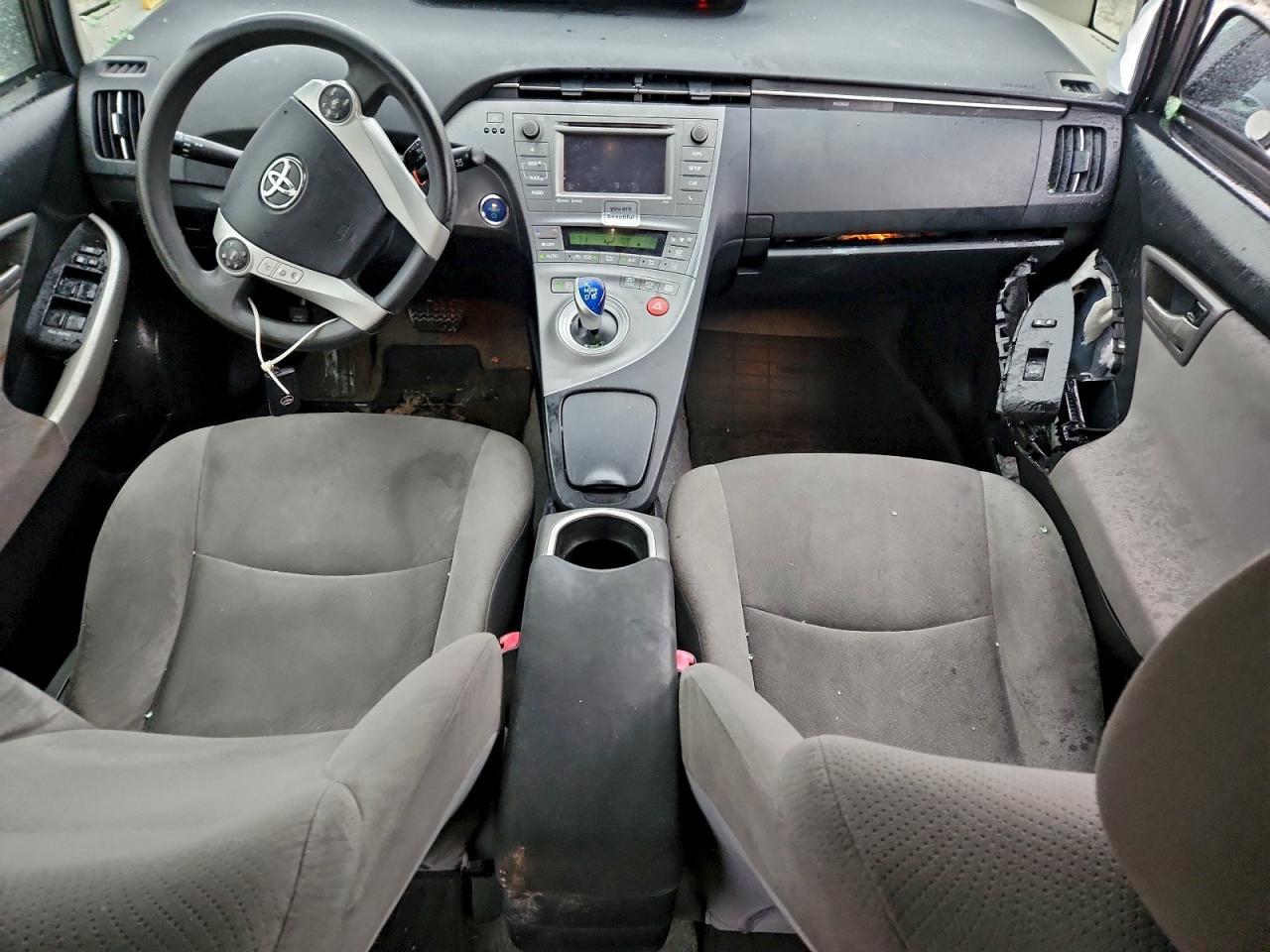 2013 TOYOTA PRIUS