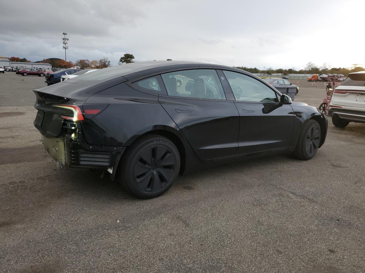 2025 TESLA MODEL 3