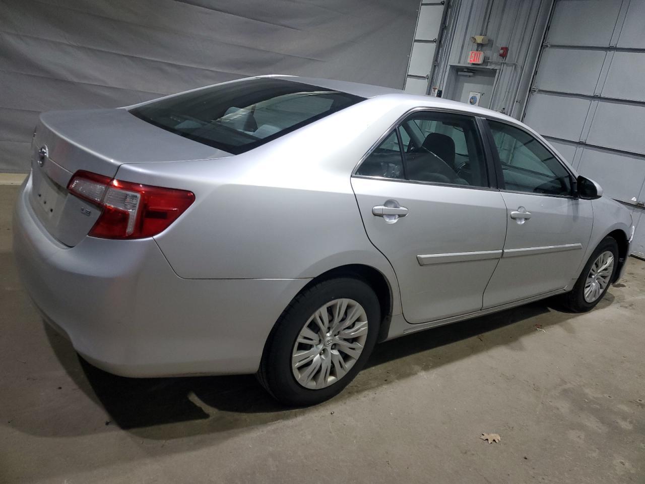 2013 TOYOTA CAMRY