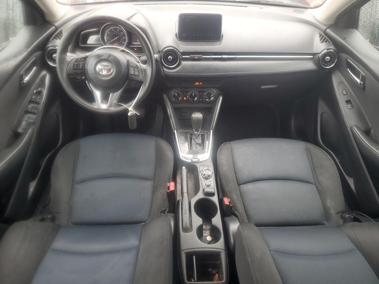 2017 TOYOTA YARIS