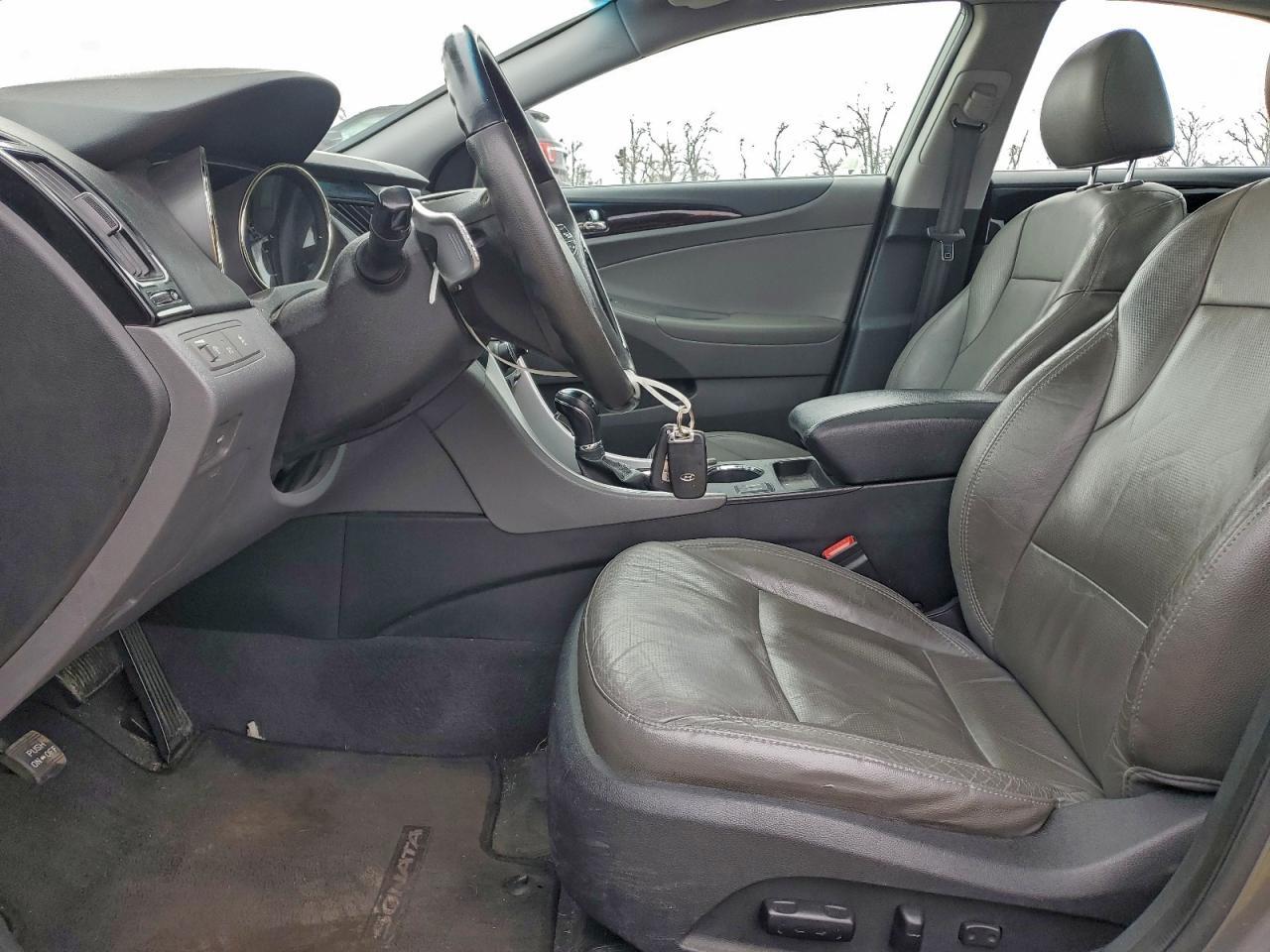2013 HYUNDAI SONATA