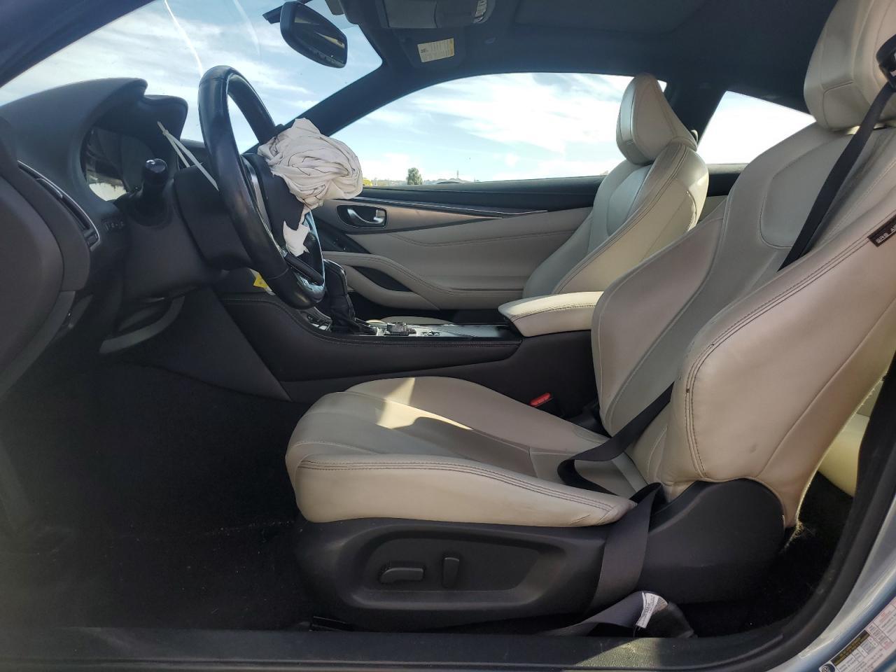 2017 INFINITI Q60