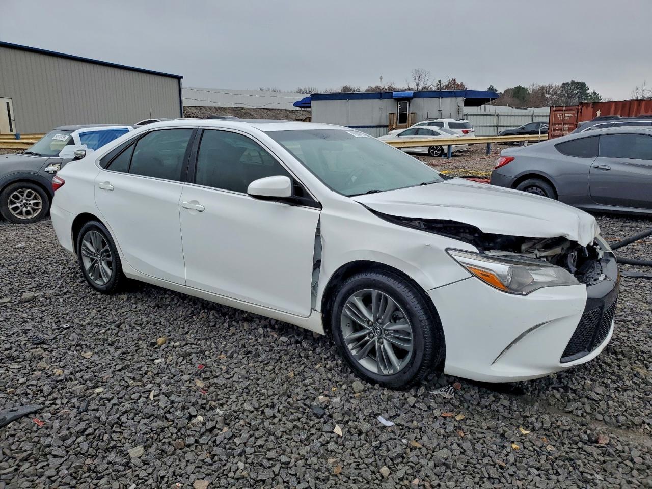 2017 TOYOTA CAMRY