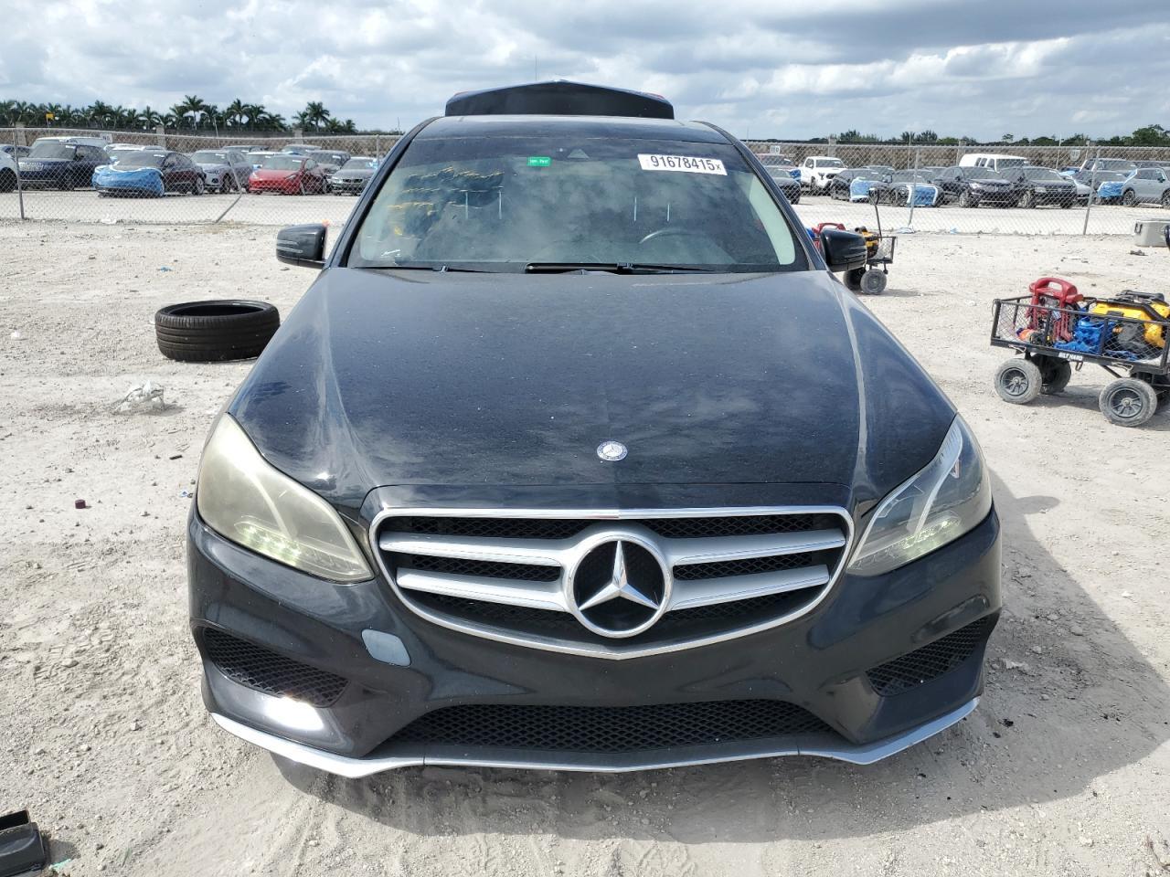 2014 MERCEDES-BENZ E-Class