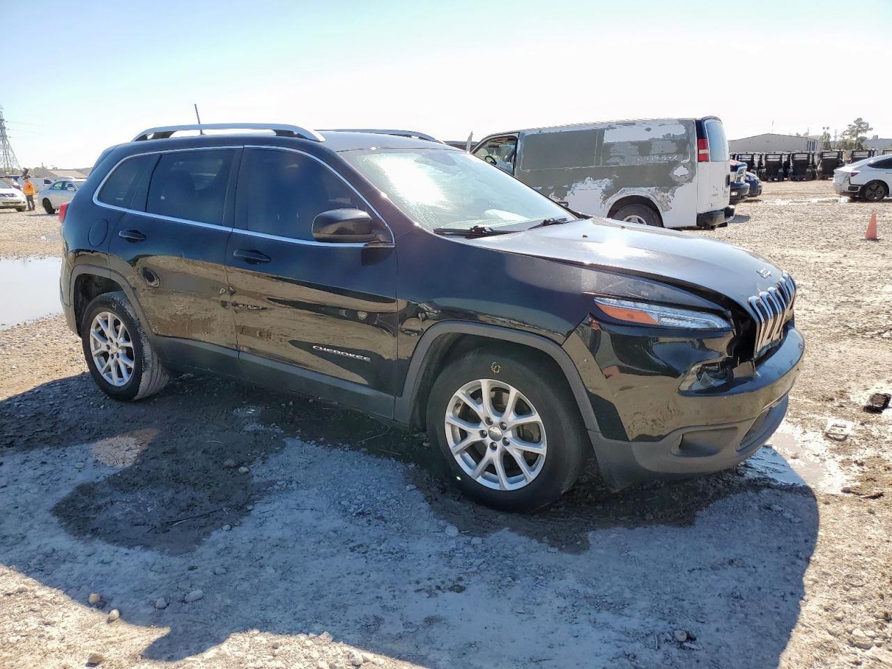 2018 JEEP CHEROKEE