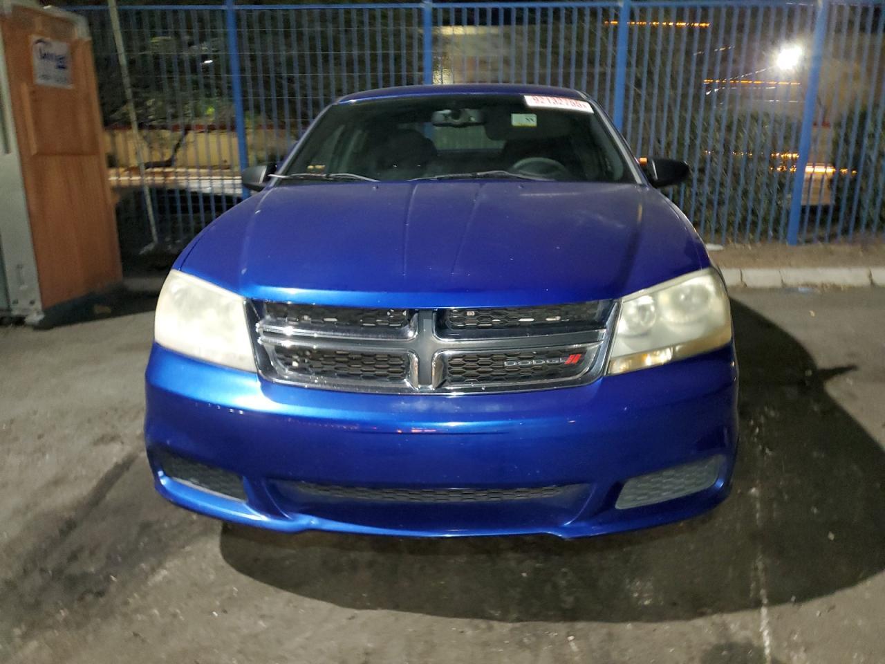 2012 DODGE Avenger