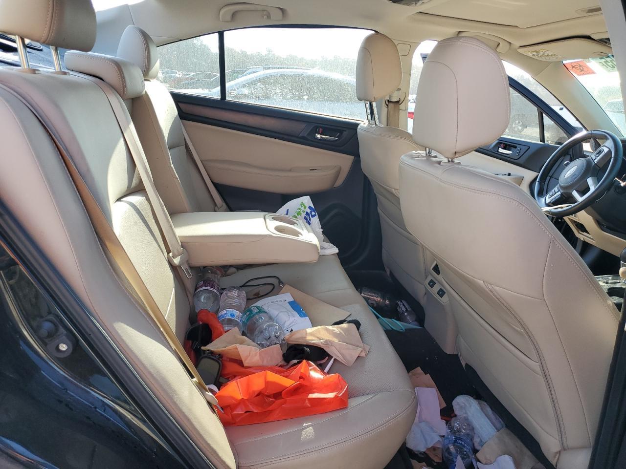 2016 SUBARU Legacy