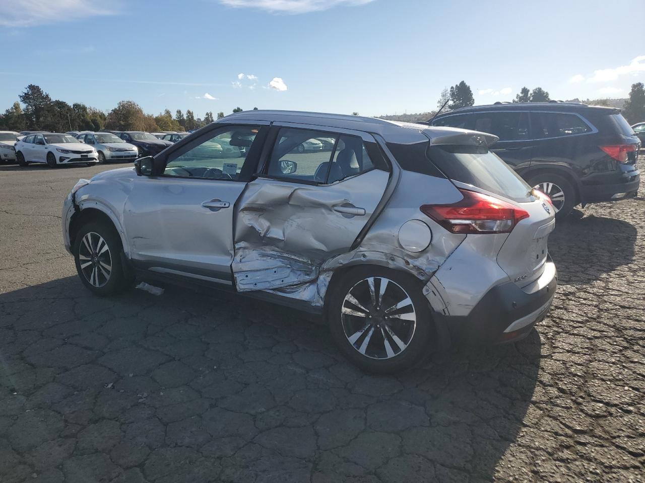 2020 NISSAN KICKS