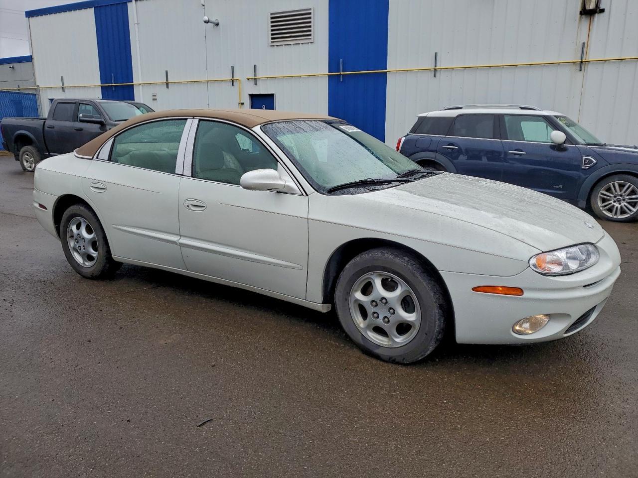 2001 OLDSMOBILE Aurora