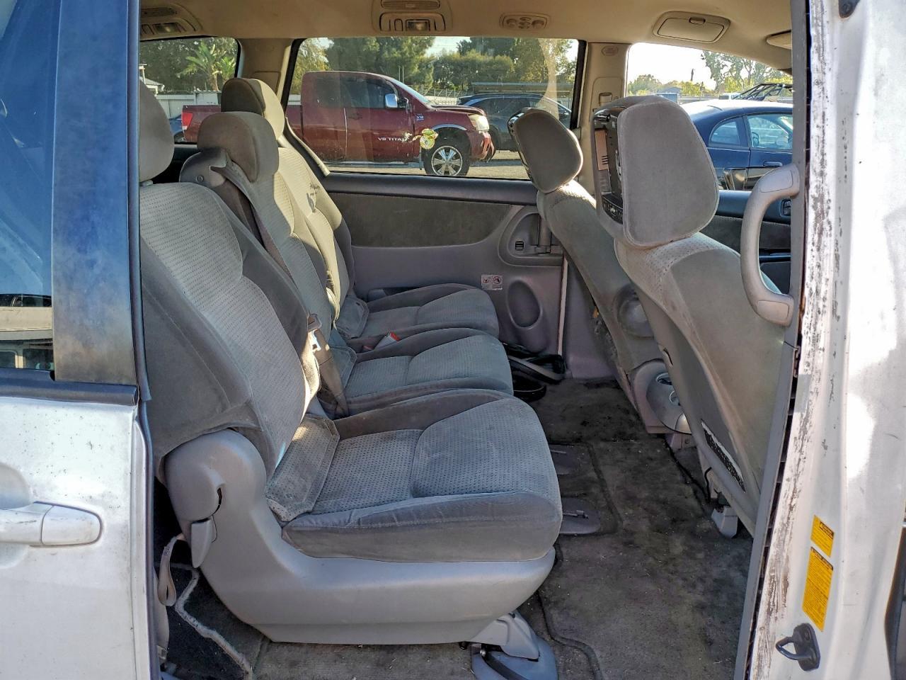 2007 TOYOTA SIENNA