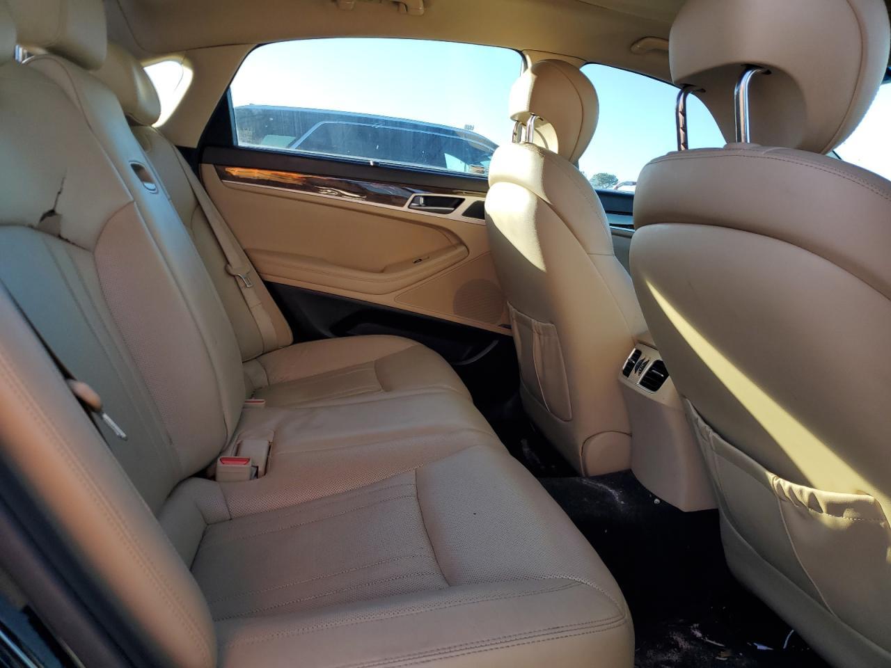 2015 HYUNDAI GENESIS