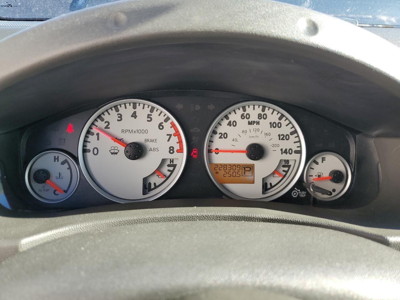 2016 NISSAN Frontier
