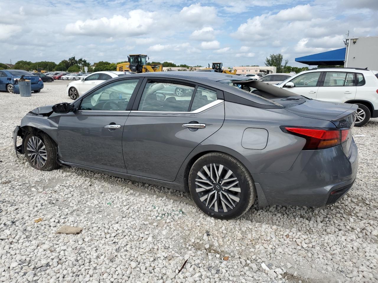 2025 NISSAN ALTIMA