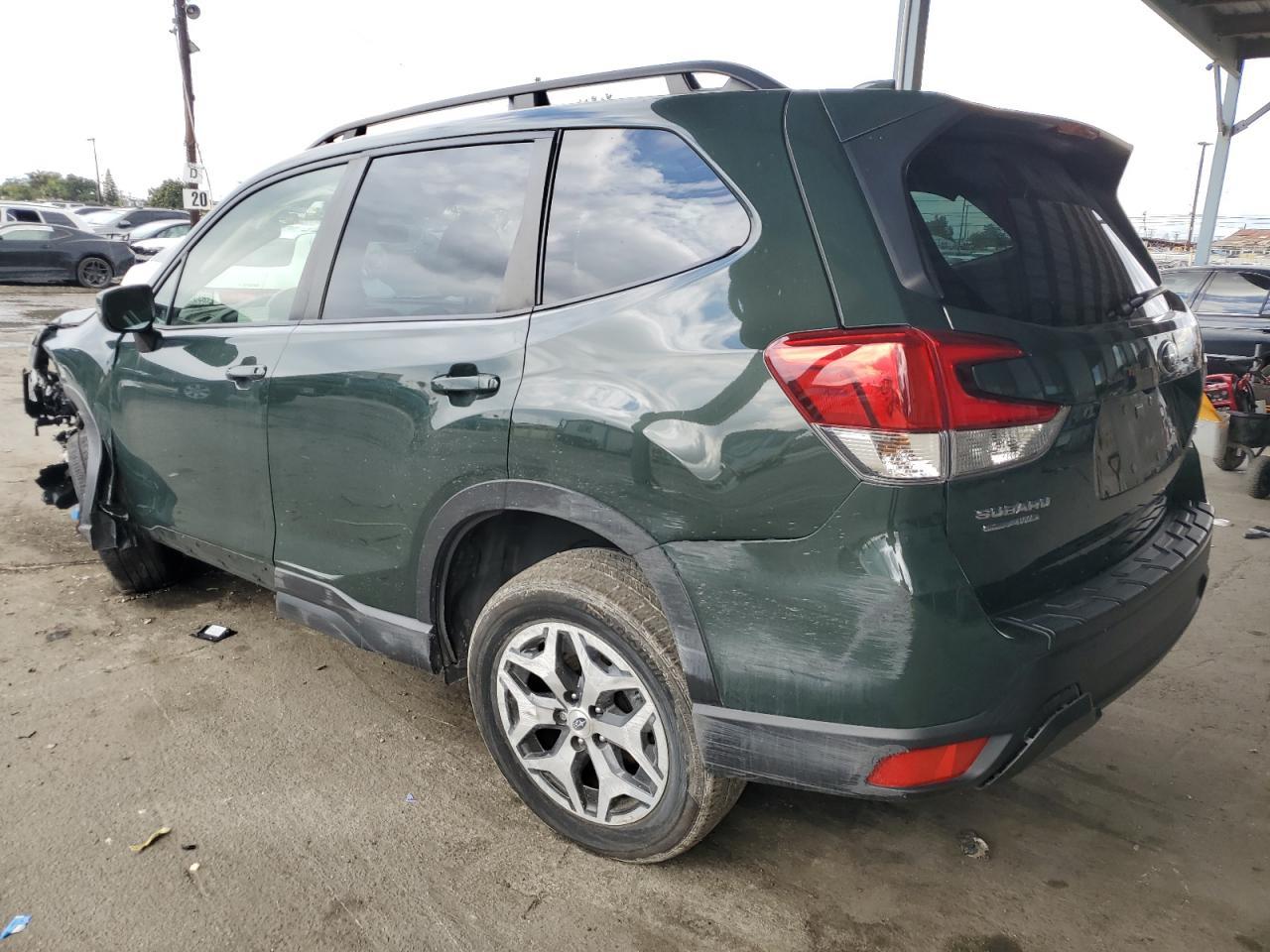 2023 SUBARU FORESTER